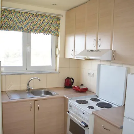 아파트 Staring At The Sunset 하니아